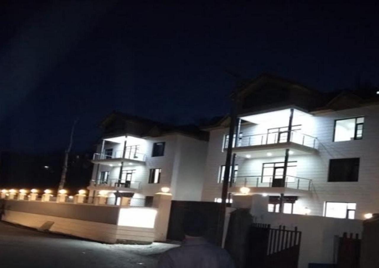 Hotel Kargil Heights Dış mekan fotoğraf