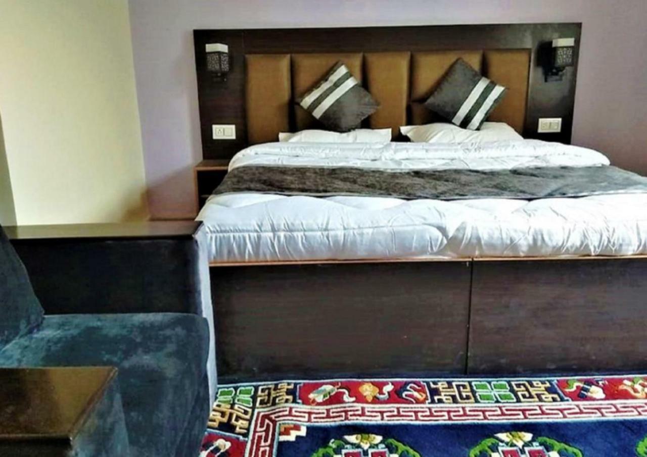 Hotel Kargil Heights Dış mekan fotoğraf