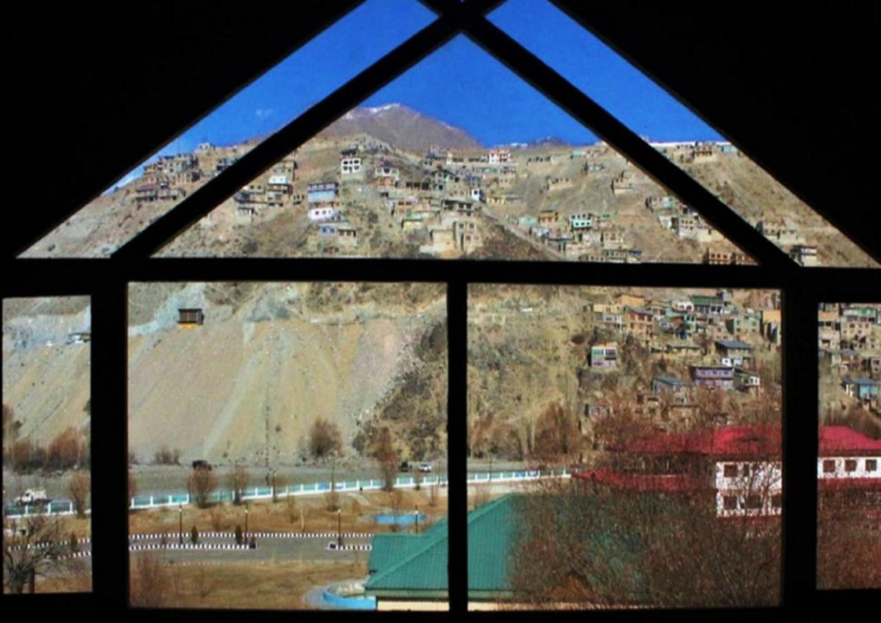 Hotel Kargil Heights Dış mekan fotoğraf