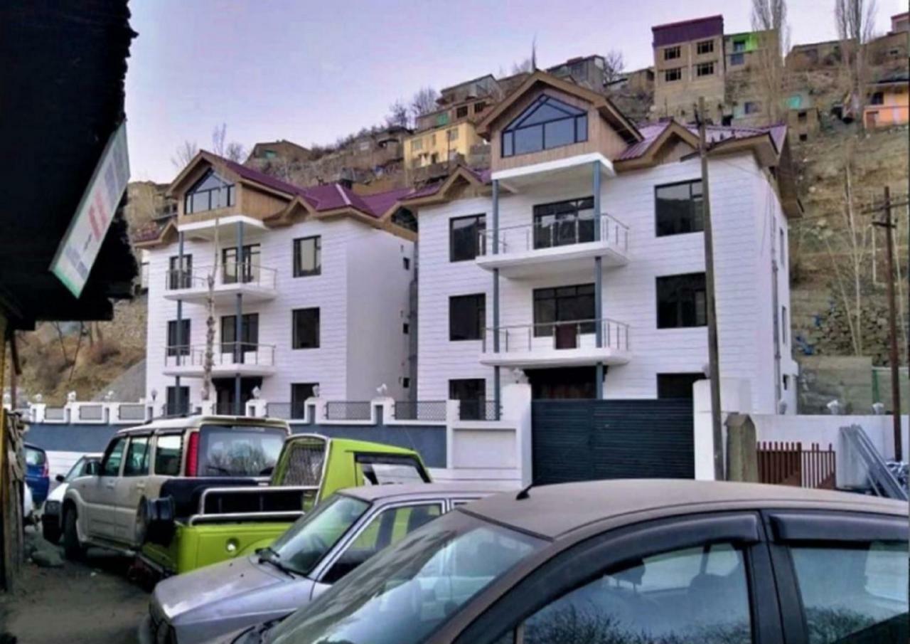 Hotel Kargil Heights Dış mekan fotoğraf