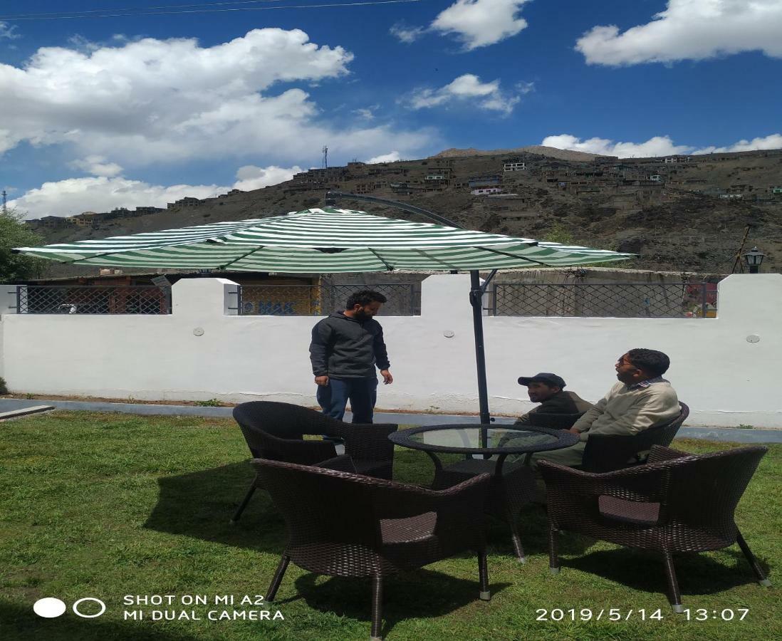 Hotel Kargil Heights Dış mekan fotoğraf