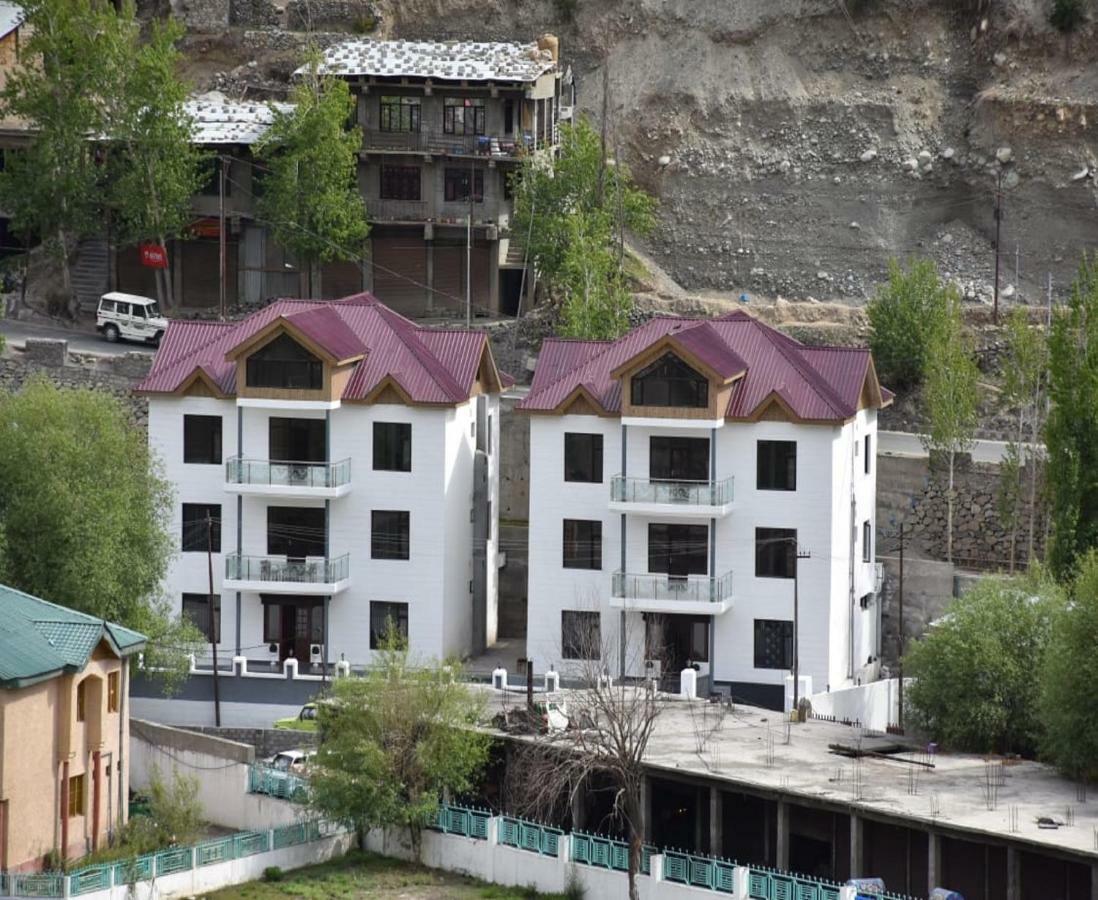 Hotel Kargil Heights Dış mekan fotoğraf
