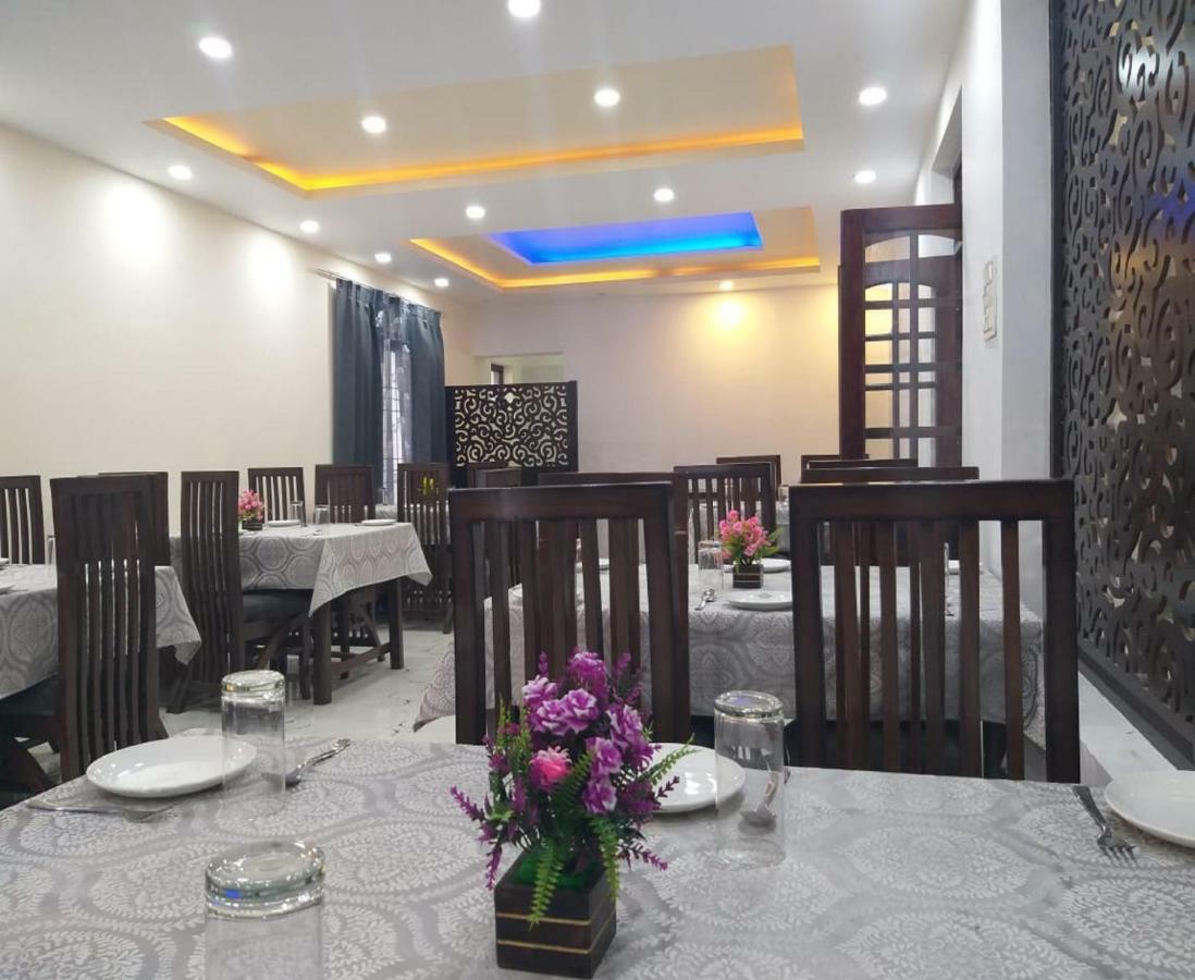 Hotel Kargil Heights Dış mekan fotoğraf